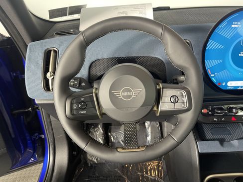 Used 2025 MINI Cooper Countryman S w/ Comfort Package Max image 35