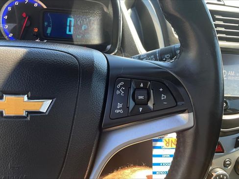 Used 2016 Chevrolet Trax LT w/ LT Convenience Package FWD image 12