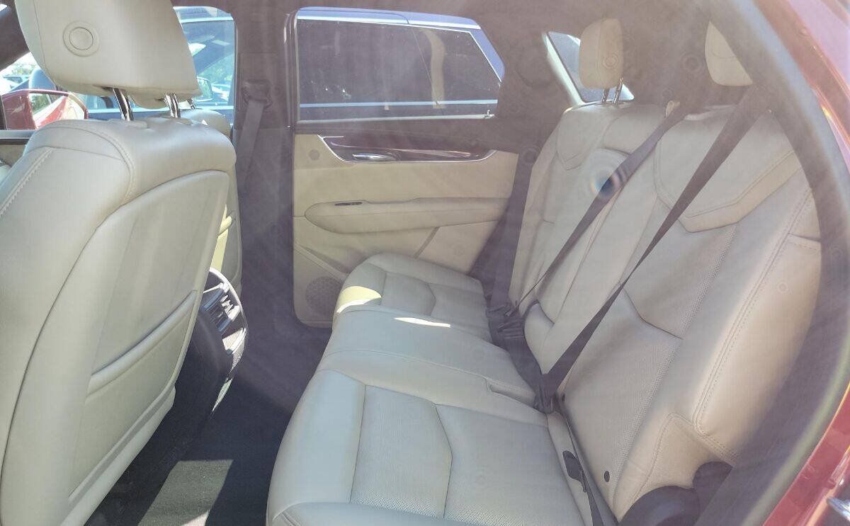 Used 2017 Cadillac XT5 Premium Luxury AWD/4WD image 14
