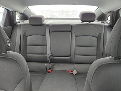 Used 2018 Chevrolet Malibu LT image 26