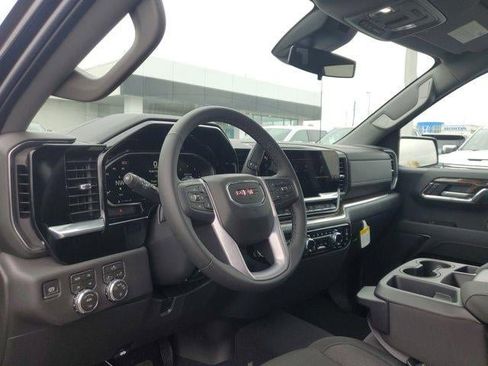 New 2026 GMC Sierra 1500 SLE w/ X31 Off-Road Package image 17