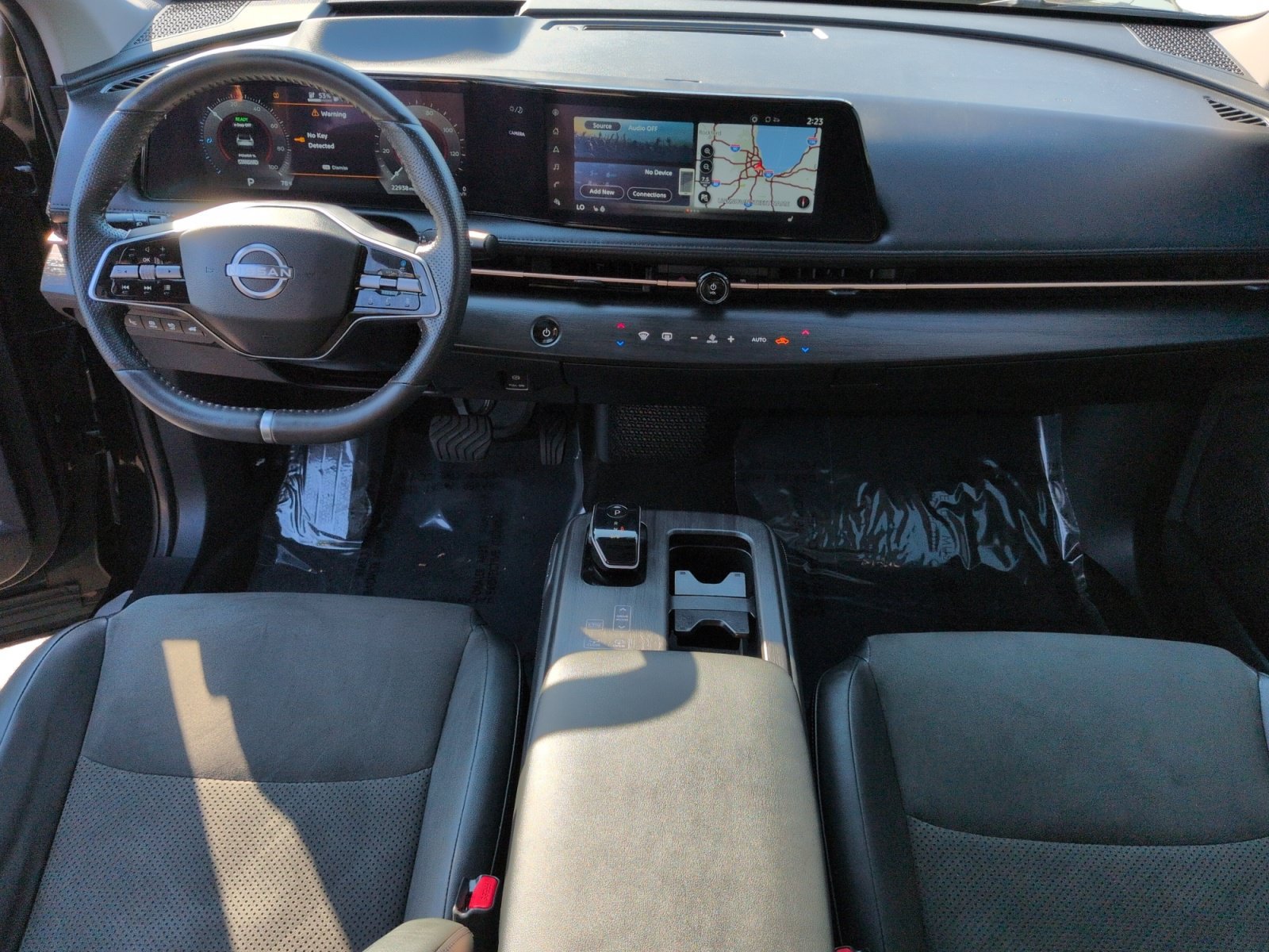 Used 2024 Nissan Ariya FWD image 11