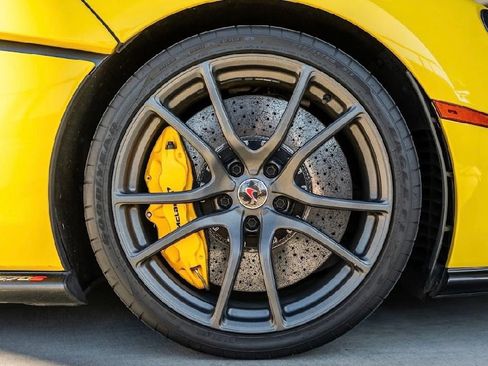 Used 2018 McLaren 570S Coupe RWD image 24
