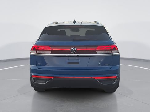 New 2025 Volkswagen Atlas Cross Sport SE image 4