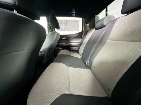 Used 2021 Toyota Tacoma TRD Sport image 29