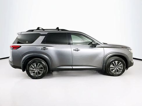 Used 2022 Nissan Pathfinder SV w/ SV Premium Package FWD image 26