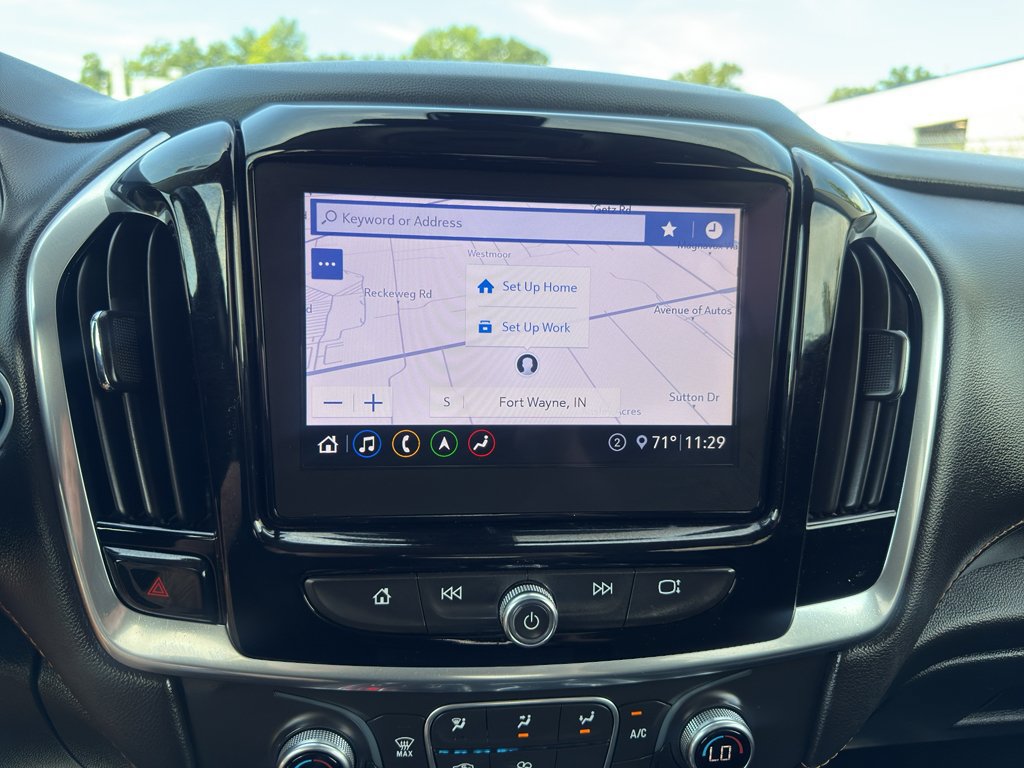 Used 2020 Chevrolet Traverse LT w/ LT Premium Package FWD image 17