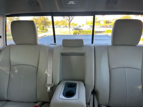 Used 2018 RAM 2500 Laramie image 29