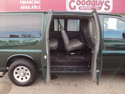 Used 2014 Chevrolet Express 1500 LT w/ LT Preferred Equipment Group image 9