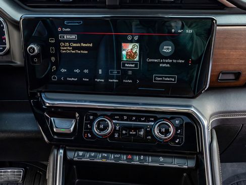 Used 2024 GMC Sierra 2500 Denali Ultimate image 25