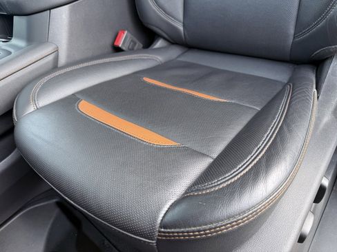 Used 2025 GMC Sierra 1500 AT4 w/ AT4 Premium Package image 26