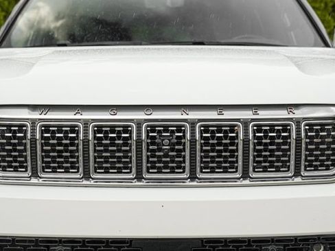 Used 2023 Jeep Grand Wagoneer Series III AWD/4WD image 21