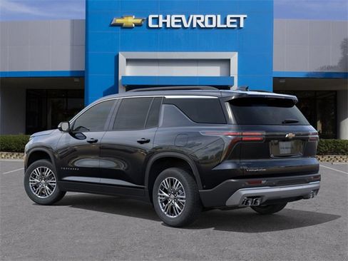 New 2026 Chevrolet Traverse LT image 3