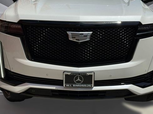 Used 2021 Cadillac Escalade ESV Sport w/ Driver Assist Tech Package RWD image 19