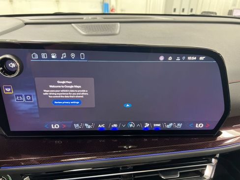 New 2026 Chevrolet Traverse RS w/ LPO, Floor Liner Package AWD/4WD image 15