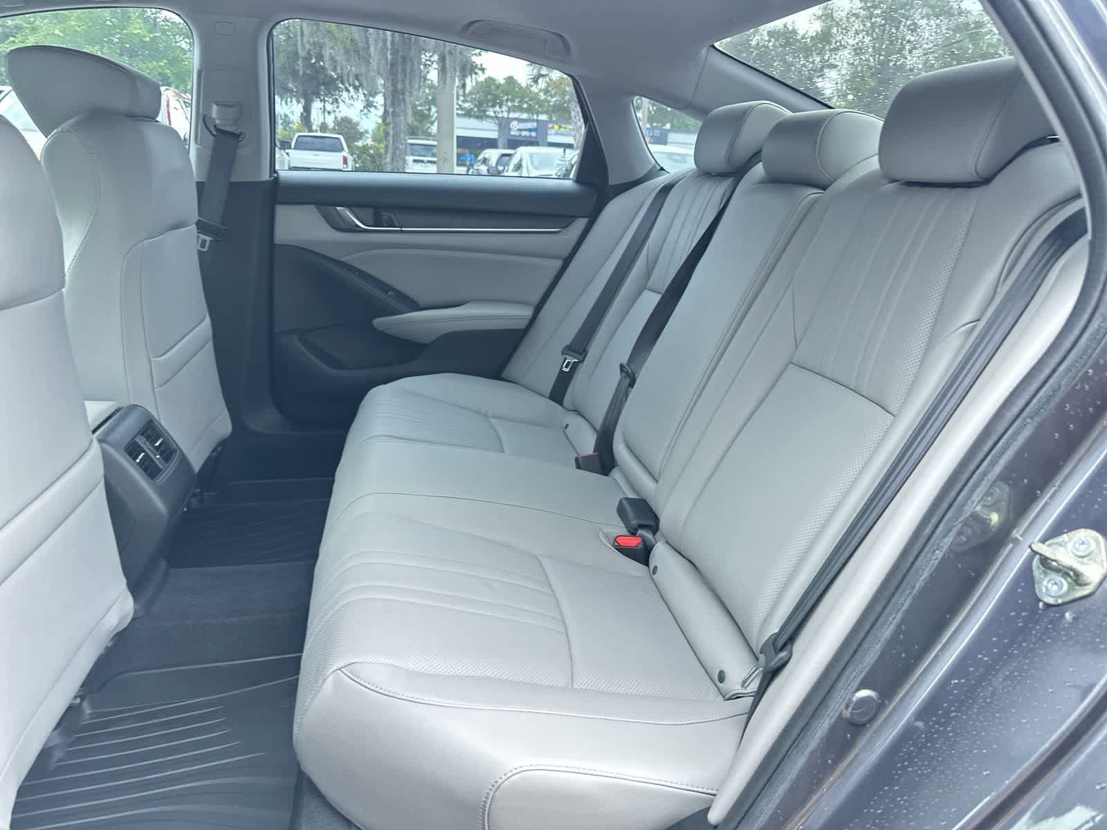 Used 2020 Honda Accord Touring image 15