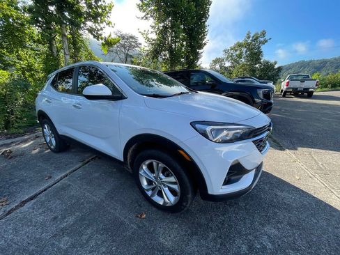 Used 2021 Buick Encore GX Preferred w/ Cold Weather Comfort Package AWD/4WD image 4