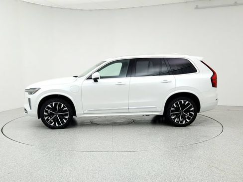 New 2025 Volvo XC90 T8 Plus w/ Protection Package Premier AWD/4WD image 8