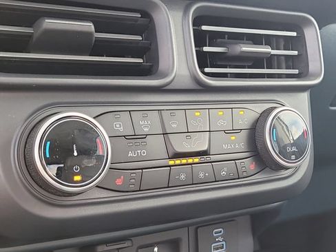 Used 2024 Ford Maverick Tremor w/ Tremor Off-Road Package AWD/4WD image 25