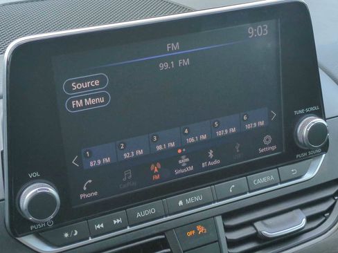 Used 2024 Nissan Altima 2.5 SV image 13