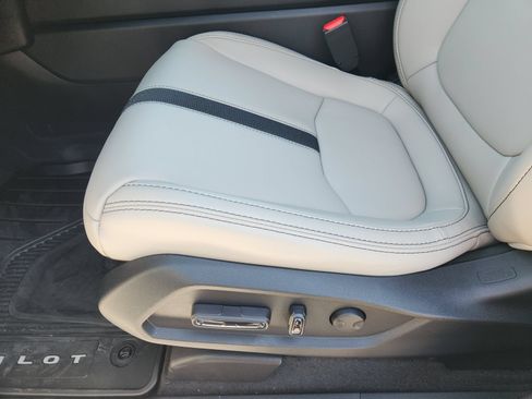 New 2026 Honda Pilot EX-L image 28
