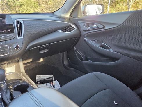 Used 2023 Chevrolet Malibu LT image 25