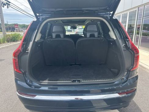 Certified 2025 Volvo XC90 B6 Plus AWD/4WD image 11