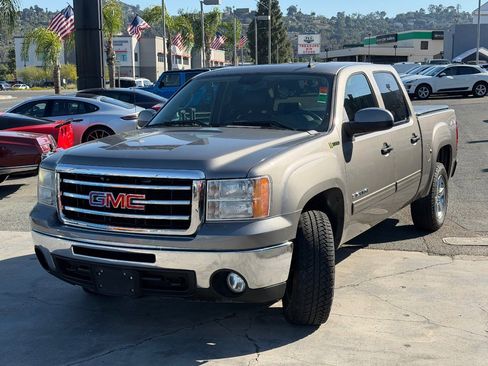 Used 2013 GMC Sierra 1500 4x4 Crew Cab Hybrid image 5