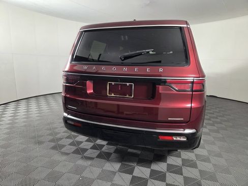 Used 2022 Jeep Wagoneer Series II AWD/4WD image 6