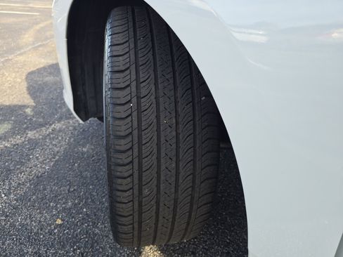 Used 2024 Acura Integra image 30