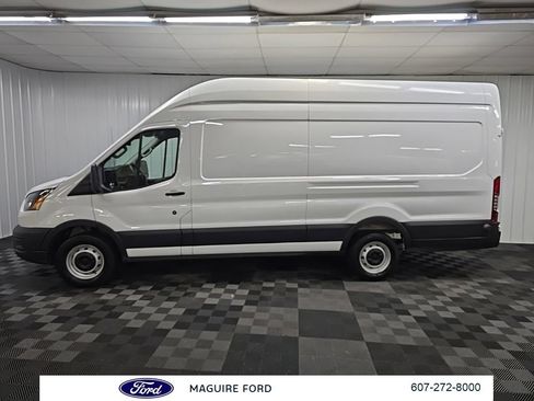 Used 2025 Ford Transit 250 148 High Roof Extended w/ Load Area Protection Package RWD image 6