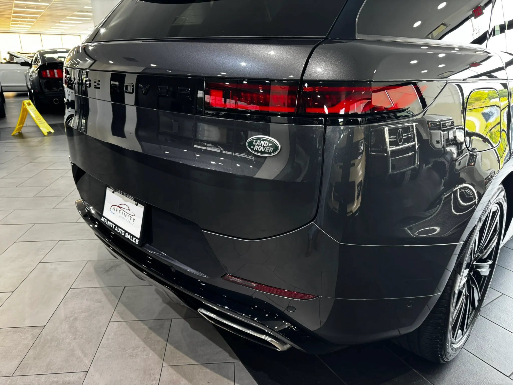 Used 2023 Land Rover Range Rover Sport SE Dynamic AWD/4WD image 50