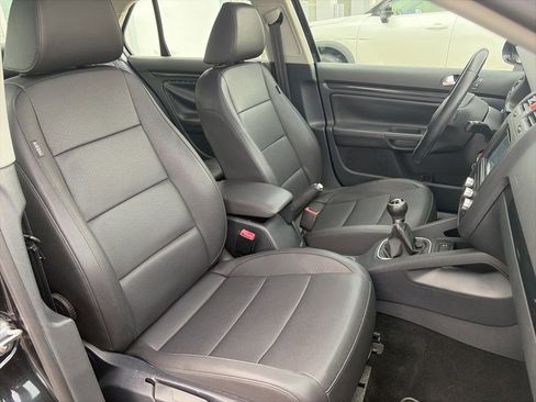 Used 2010 Volkswagen Jetta Wolfsburg Edition image 29