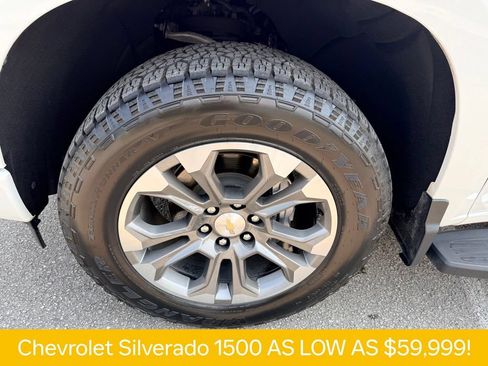Used 2025 Chevrolet Silverado 1500 High Country w/ Technology Package AWD/4WD image 34