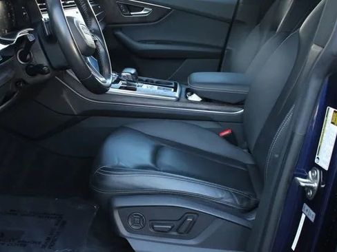 Used 2019 Audi Q8 Premium Plus image 27