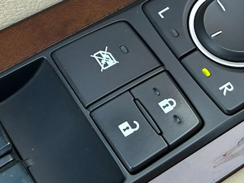 Used 2013 Lexus RX 350 AWD w/ Navigation Pkg image 43