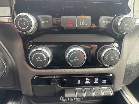 New 2026 RAM 1500 Express AWD/4WD image 21
