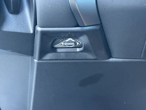 Used 2025 BMW X3 xDrive30i w/ Premium Package AWD/4WD image 31