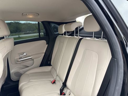 Used 2023 Mercedes-Benz GLA 250 image 14