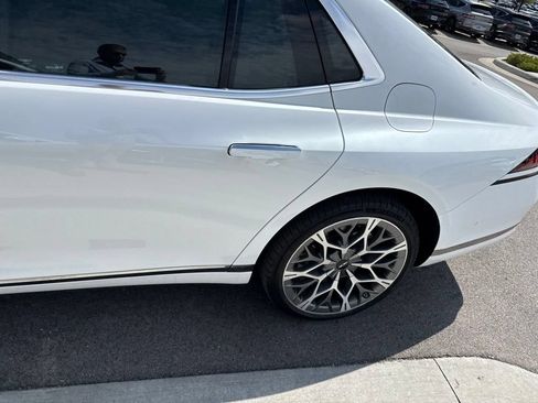 Used 2025 Genesis G90 3.5T AWD/4WD image 4