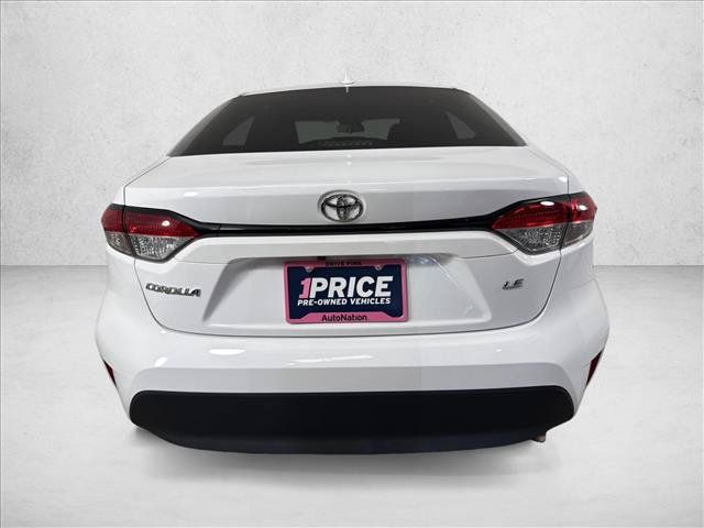 Used 2025 Toyota Corolla LE w/ Convenience Package FWD image 4