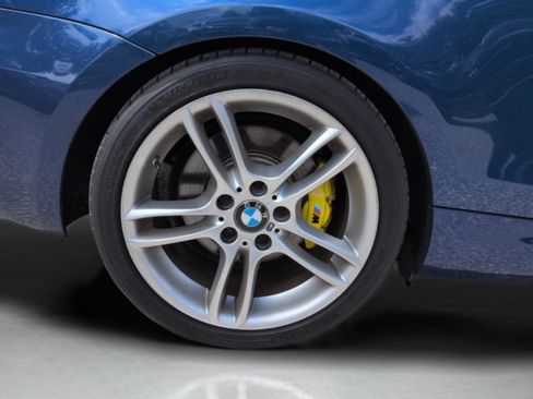 Used 2011 BMW 135i Convertible w/ Premium Pkg RWD image 13
