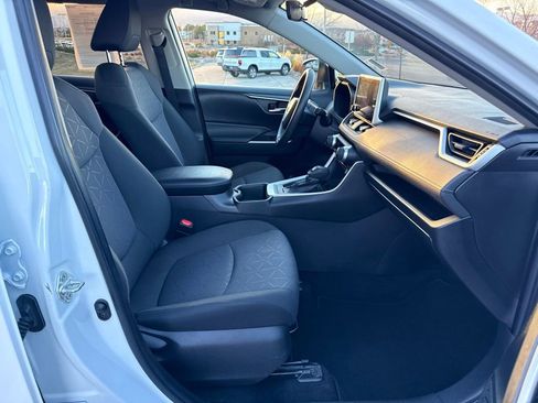 Used 2023 Toyota RAV4 XLE image 29