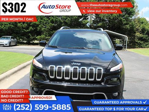 Used 2017 Jeep Cherokee Limited FWD image 3