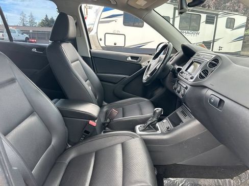 Used 2016 Volkswagen Tiguan S FWD image 35
