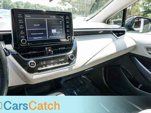 Used 2021 Toyota Corolla LE FWD image 24