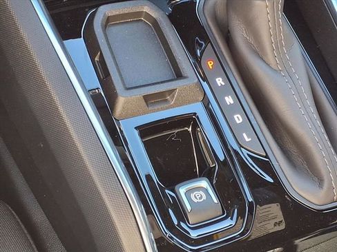 New 2026 GMC Canyon Elevation w/ Convenience Package image 15