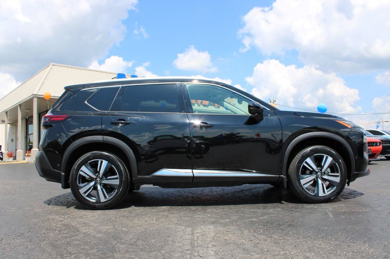 Used 2023 Nissan Rogue SL w/ SL Premium Package FWD image 3