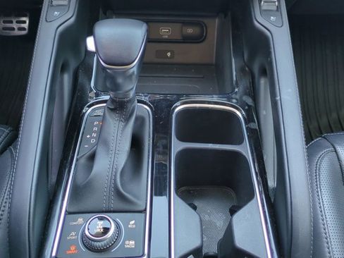 Used 2022 Kia Telluride SX w/ SX Prestige Package image 12