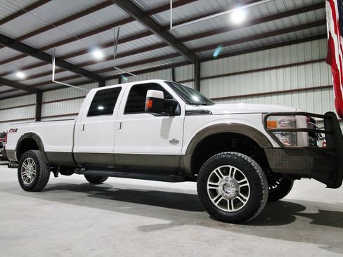 Used 2016 Ford F350 King Ranch image 17